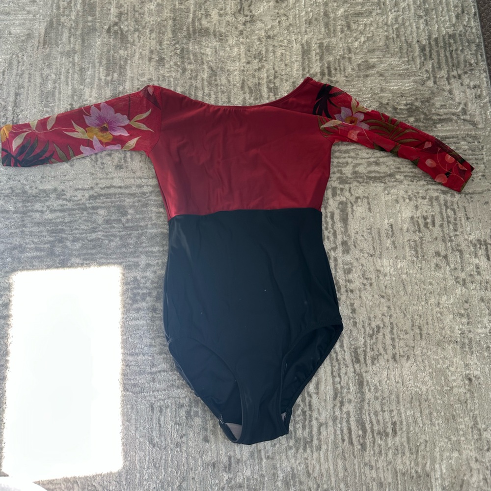 XS eleve leotard